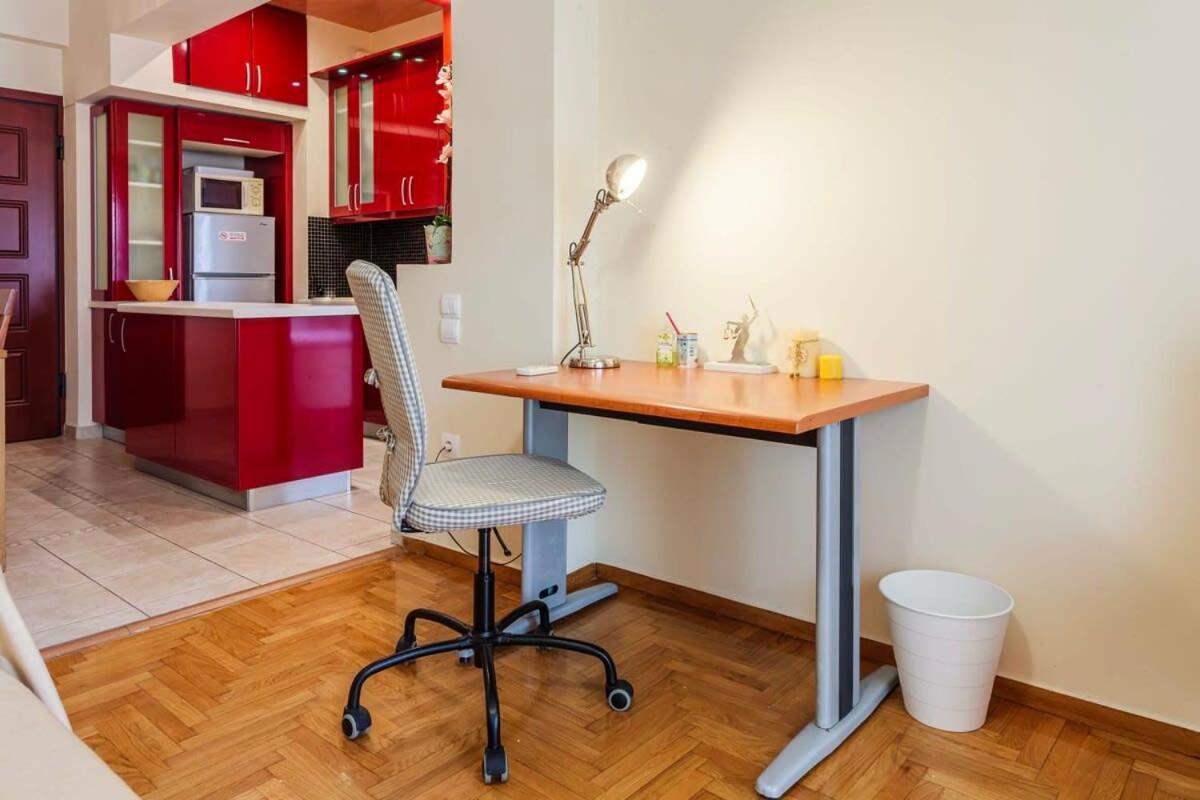 Athens Strawberry Hideaway - City Chic Retreat Екстериор снимка