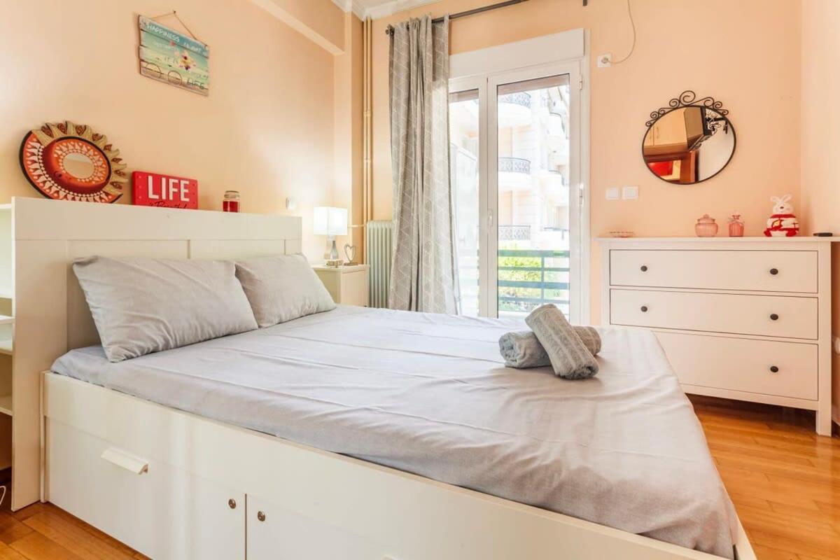 Athens Strawberry Hideaway - City Chic Retreat Екстериор снимка