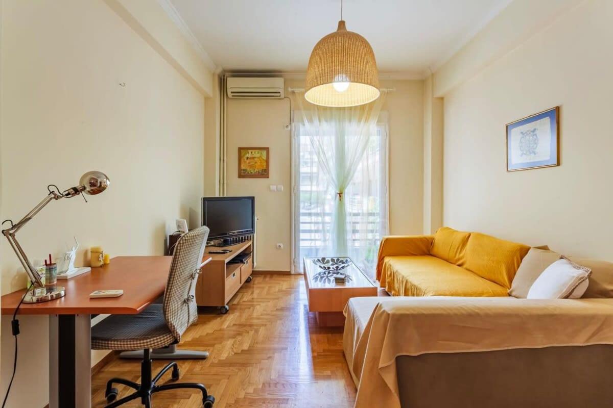 Athens Strawberry Hideaway - City Chic Retreat Екстериор снимка