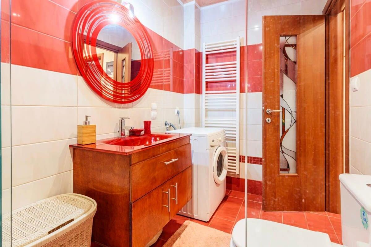Athens Strawberry Hideaway - City Chic Retreat Екстериор снимка