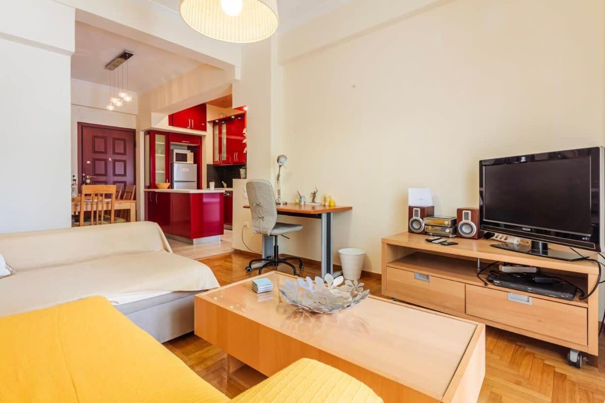 Athens Strawberry Hideaway - City Chic Retreat Екстериор снимка