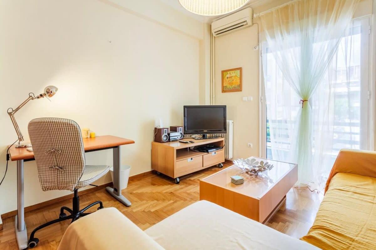 Athens Strawberry Hideaway - City Chic Retreat Екстериор снимка