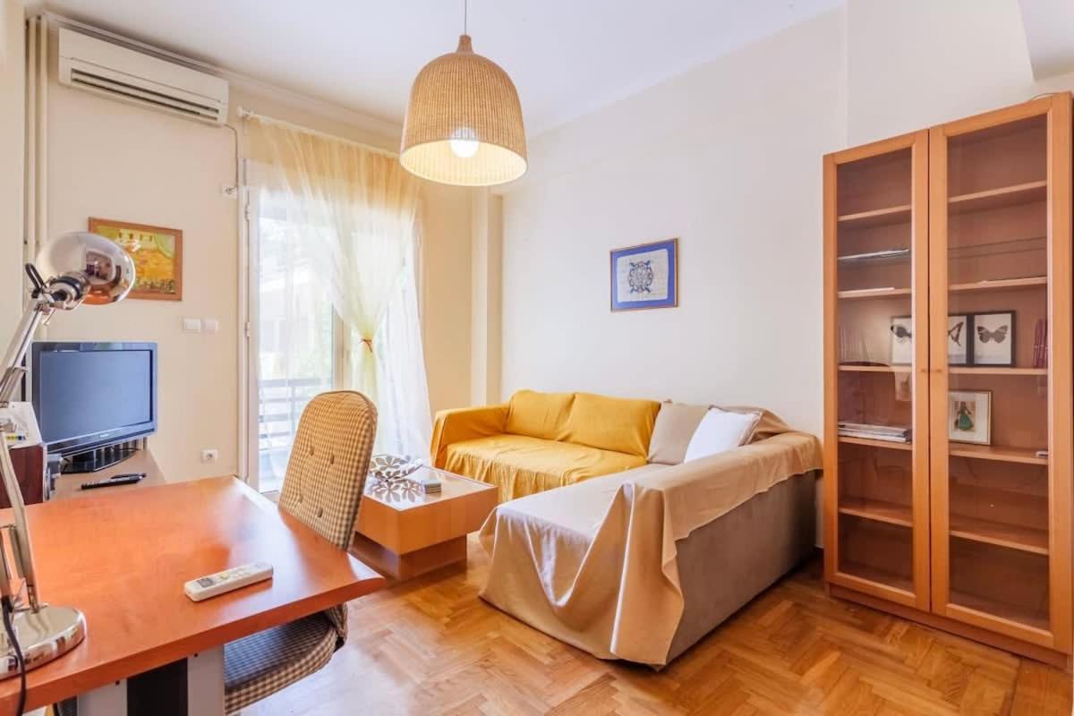 Athens Strawberry Hideaway - City Chic Retreat Екстериор снимка